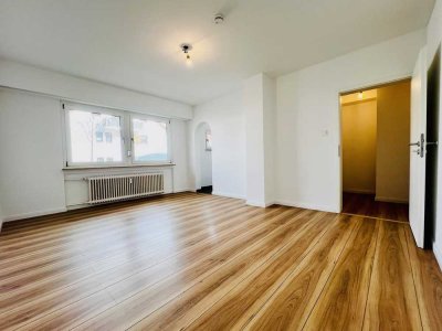 Renoviertes Apartment mit separatem Hobbyraum im DG (18 m²) und idealer Anbindung