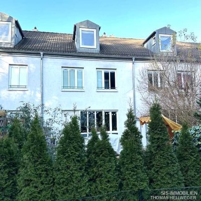 * 4,1 % Rendite * Vermietetes RMH nahe Berlin ** Neue Heizung ** DG Ausgebaut * Kein Eigenbedarf *