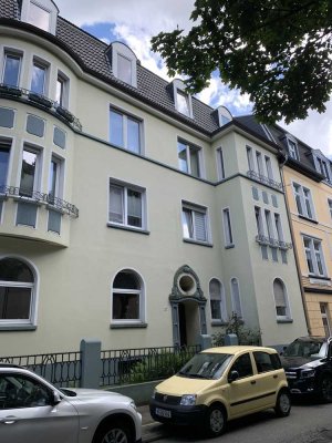Sanierte 3 Zimmer Wohnung in ruhiger Lage