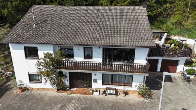 Großes Zweifamilienhaus in exponierter Lage von Niederkirchen