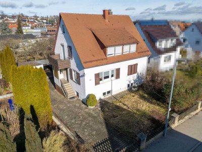 Renovierungsbedürftiges Zweifamilienhaus in zentrumsnaher Lage von Laichingen