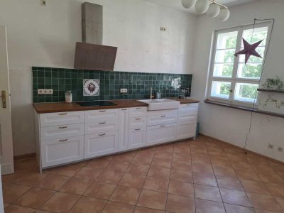 Großzügige, ansprechende 4-Zimmerwohnung zu vermieten.