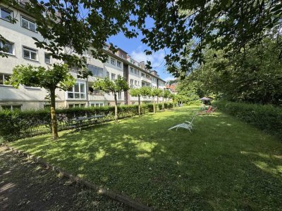 Wo andere nur Mauern sehen, erkennen Sie ein Zuhause: Sanierungsbedürftige DG-Wohnung mit Potential