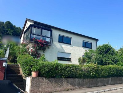 Großzügiges Einfamilienhaus mit Wintergarten – ab 01.08. frei