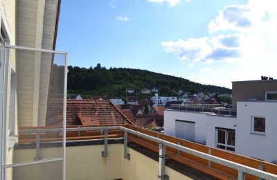 4,5-Zimmer-Maisonette-Wohnung mit Einbauküche