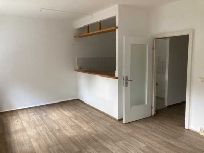 1 Zimmer Wohnung mit Balkon