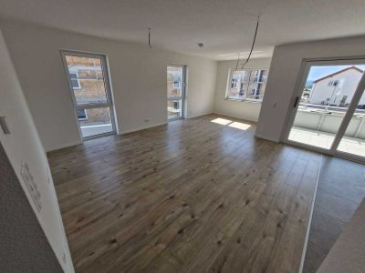 Lichtdurchflutete 3-Zimmer-Wohnung mit moderner Einbauküche