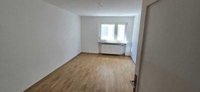 3‑Zi.-Whg. (keine WG!) mit gehobener Ausstattung in Haidhausen-Au