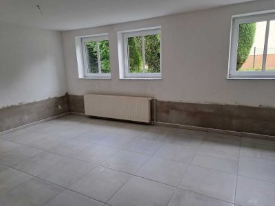 Helle-Souterrain-Wohnung in Contwig
