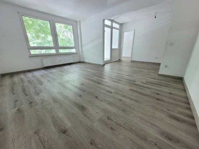 Großzügige 5-Zimmer-Wohnung mit Balkon