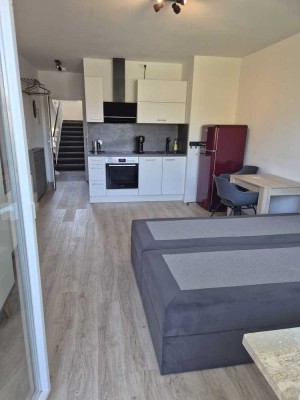 Modern möblierte 1-Zimmer-Wohnung in Laim mit Balkon