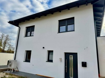 NEUER PREIS***Große NEUBAU-Doppelhaushälfte in schöner Lage