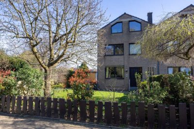 Geräumiges, gepflegtes Reihenendhaus in ruhiger Lage in Düren Süd-Ost