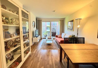 Uninah - Modernes KUBOX-Apartment mit großem Balkon und Einbauküche
