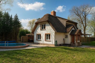 Reetidyll direkt am Klövensteen – Zentrales wohnen inmitten der Natur