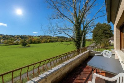 interessante Kapitalanlage mit 1.880m² Grundstück - Einfamilienhaus mit traumhaften Wiesenausblick
