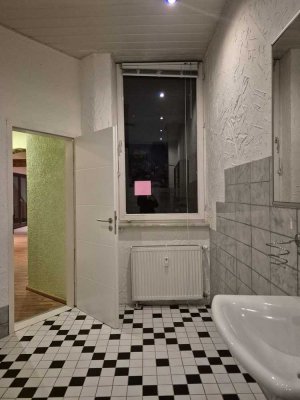 Studenten-WG,! zentral in Mannheim! 2-3 er-WG geeignet!