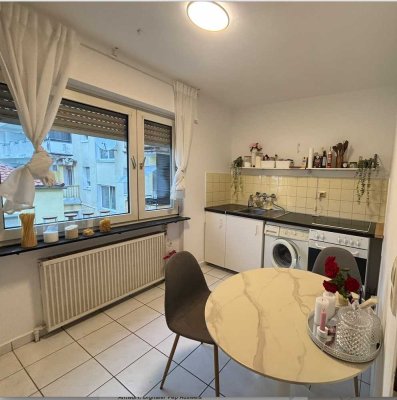 Optimal geschnittene 1-Zimmer-Wohnung mit Balkon in zentraler Lage von Ludwigshafen