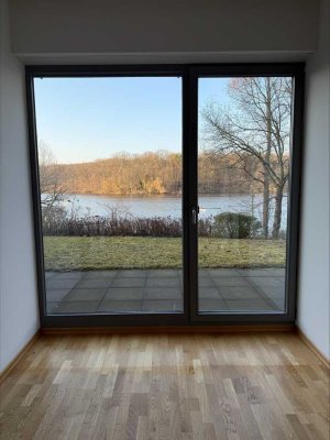 ***Helle See-Etagenwohnung am Griebnitzsee***