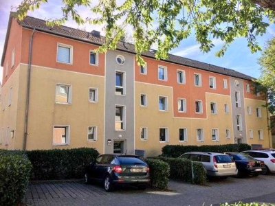 Frisch renovierte 2-Zi.-Whg. mit neuem Boden und Tageslichtbad