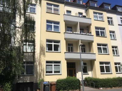 Ruhig gelegene Südstadtwohung mit Kaminofen und Garage
