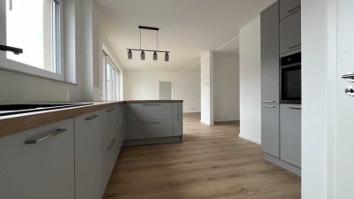 Attraktive 2,5-Zimmer Wohnung mit Balkon im 1. OG in Kaiserslautern Innenstadt