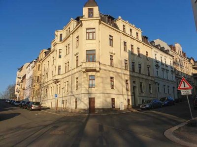Große 2-Raum Wohnung mit EBK in der Nähe vom Stadtzentrum.