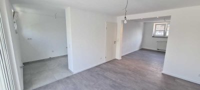 Exklusive 4-Raum-Wohnung mit Balkon in Köln Buchforst