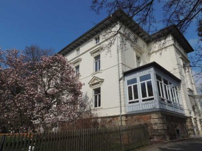 Topsaniertes und vollvermietetes Renditeobjekt in guter Lage mit Park, Garagen und Stellplätzen!