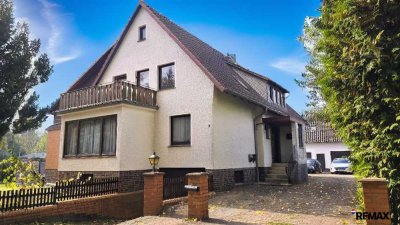 Pattensen-Koldingen: 3-Familienhaus auf großem Grundstück direkt am Landschaftsschutzgebiet