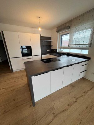 RESERVIERT / Penthouse-Wohnung in toller Lage von Trossingen + 2 PKW-Stellplätze