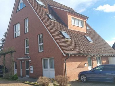 Erstbezug nach Komplett-Renovierung: 2-Zimmer-Maisonette-WE mit EBK, Balkon und Stellplatz