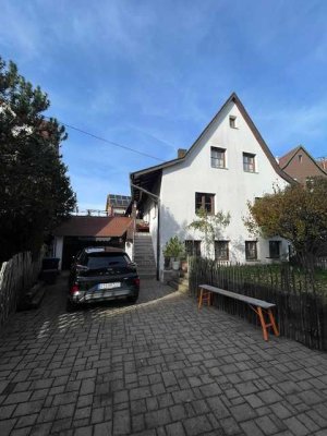 Von Privat - Einfamilienhaus mit Gewerbe und Doppelgarage in Walddorfhäslach, 4 Zimmer