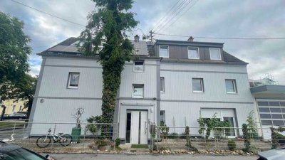 **Solide Anlage in Augsburg-MFH-8 Whg**