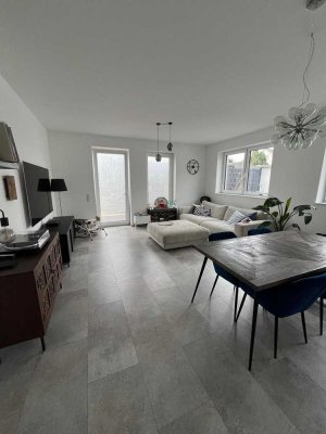 Große Erdgeschosswohnung mit eigenem Garten!