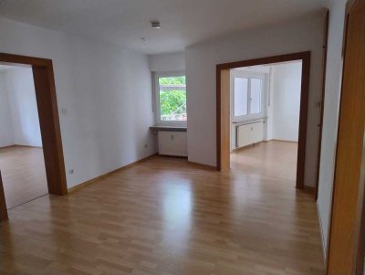 Ruhige Wohnung (108qm) mit drei Balkonen