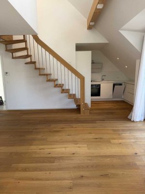 Maisonette-Dachgeschosswohnung – Erstbezug nach Eigennutzung, Tiefgarage, Lift