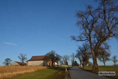 Dreiseitenhof + provisionsfrei +