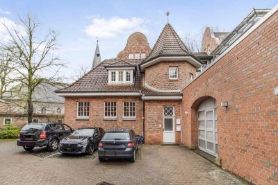 Traumhafte Eigentumswohnung in geschichtsträchtigem Gebäude in Toplage von Bremen-Lesum