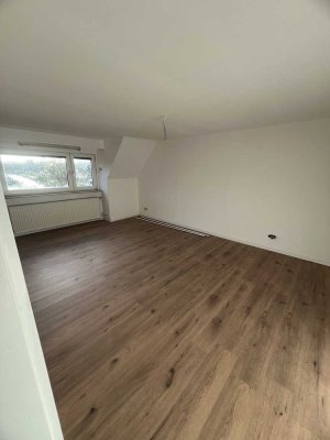Helle 3-Zimmer Wohnung mit Balkon in Bremerhaven-Surheide