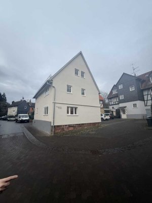 Liebevoll saniertes 1,5 ZKB Loft im alten Ortskern von Wolfshausen