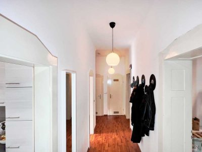 1920er-Charme trifft Kapitalanlage: Großzügige 4-Zi-Whg in denkmalgeschütztem Stadthaus