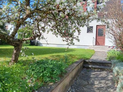 Ein ZUHAUSE mit GESCHICHTE– FAMILIENIDYLL mit Garten in ruhiger Münchner Wohnlage