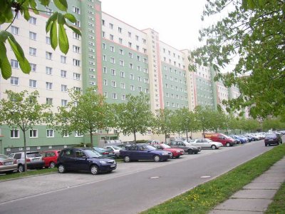 3-Raumwohnung mit Balkon - Erstbezug nach Sanierung