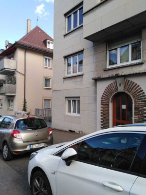 ruhige 2-Zimmer-Altbauwohnung in Stuttgart Ost