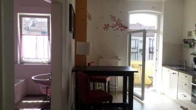 Schöne, helle Wohnung mit Balkon