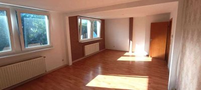 Riesige 5 Zi. DG - Whg. + 145 m² in HA Eppenhausen