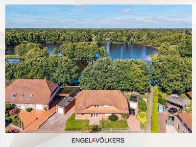 Wohnen am See: Modernisierte Doppelhaushälfte in Traumlage !