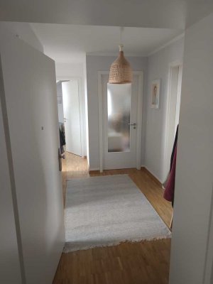 Exklusive 3-Zimmer-Wohnung mit gehobener Innenausstattung mit Balkon und EBK in Göttingen
