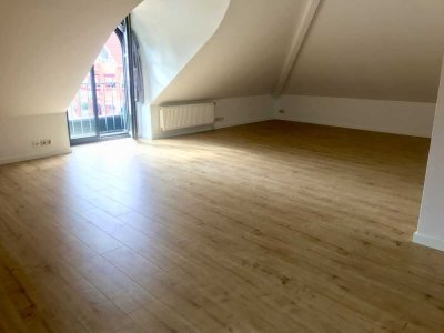 Drei Zimmer Dachgeschoss Wohnung im Herzen von Grömitz zu vermieten